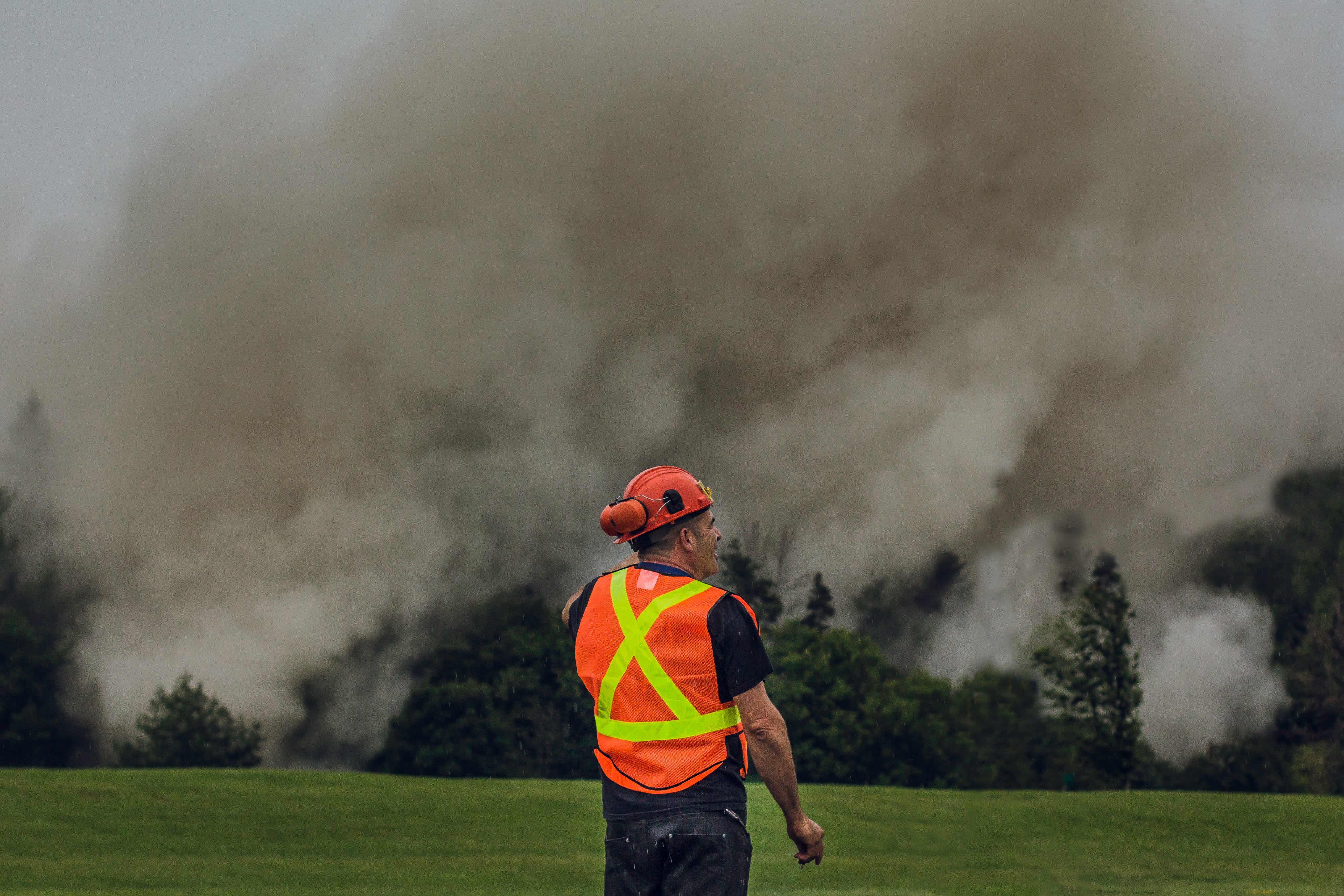 Self Contained Breathing Apparatus LSH Industrial Solutions Self contained breathing apparatus lsh industrial solutions